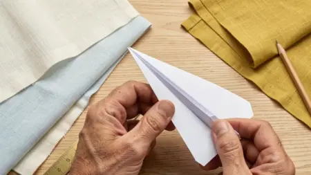 Avião de Papel: Como Fazer Passo a Passo e Dicas Para Voar Mais Alto Avião de Papel: Como Fazer Passo a Passo e Dicas Para Voar Mais Alto